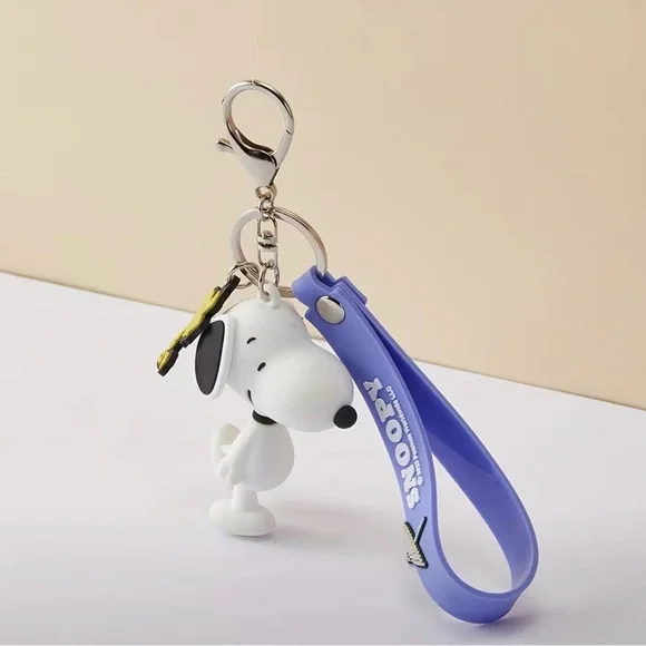 Snoopy Keychain with Purple Strap, NEW - Picture 6 of 7